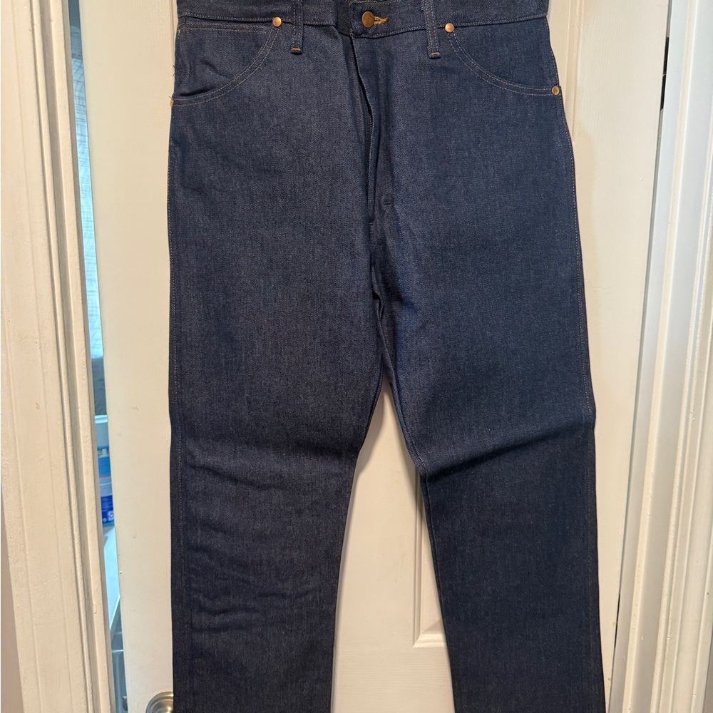 Wrangler Blue Straight Jeans with Sturdy Construction